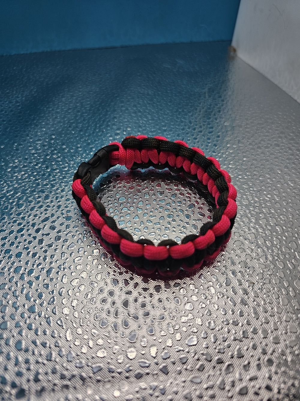 Womens  Pink and Black Paracord Bracelet